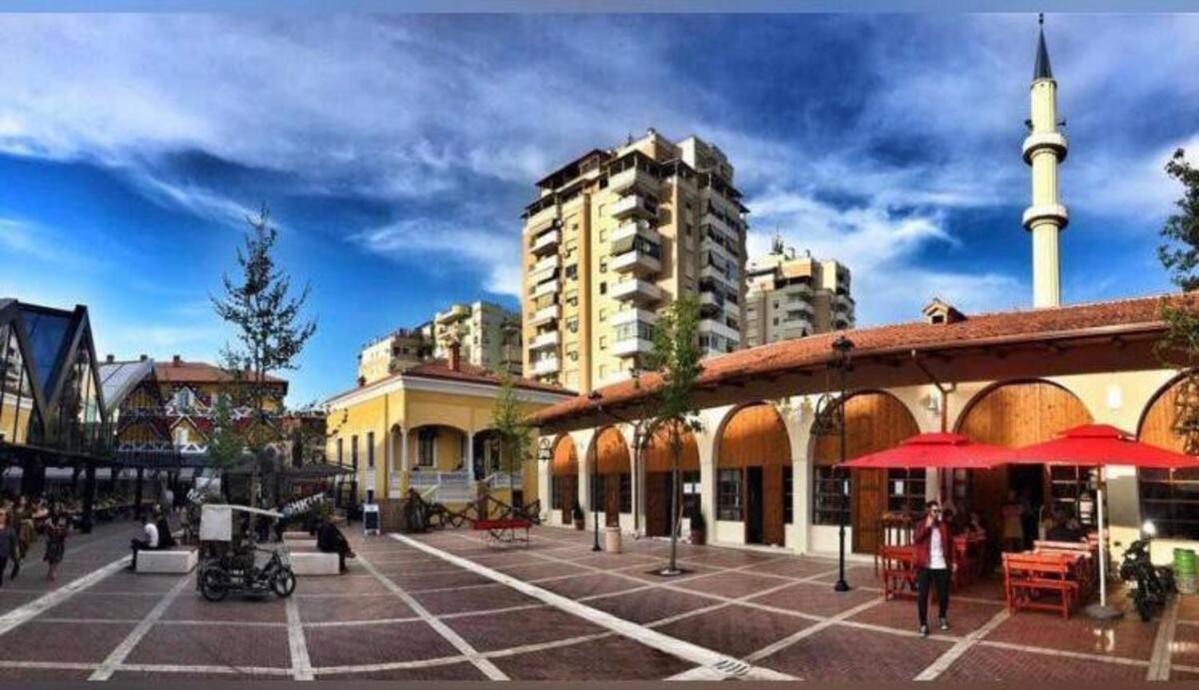 Ultra Apartments 'New Baazar 2' Tirana Exterior photo